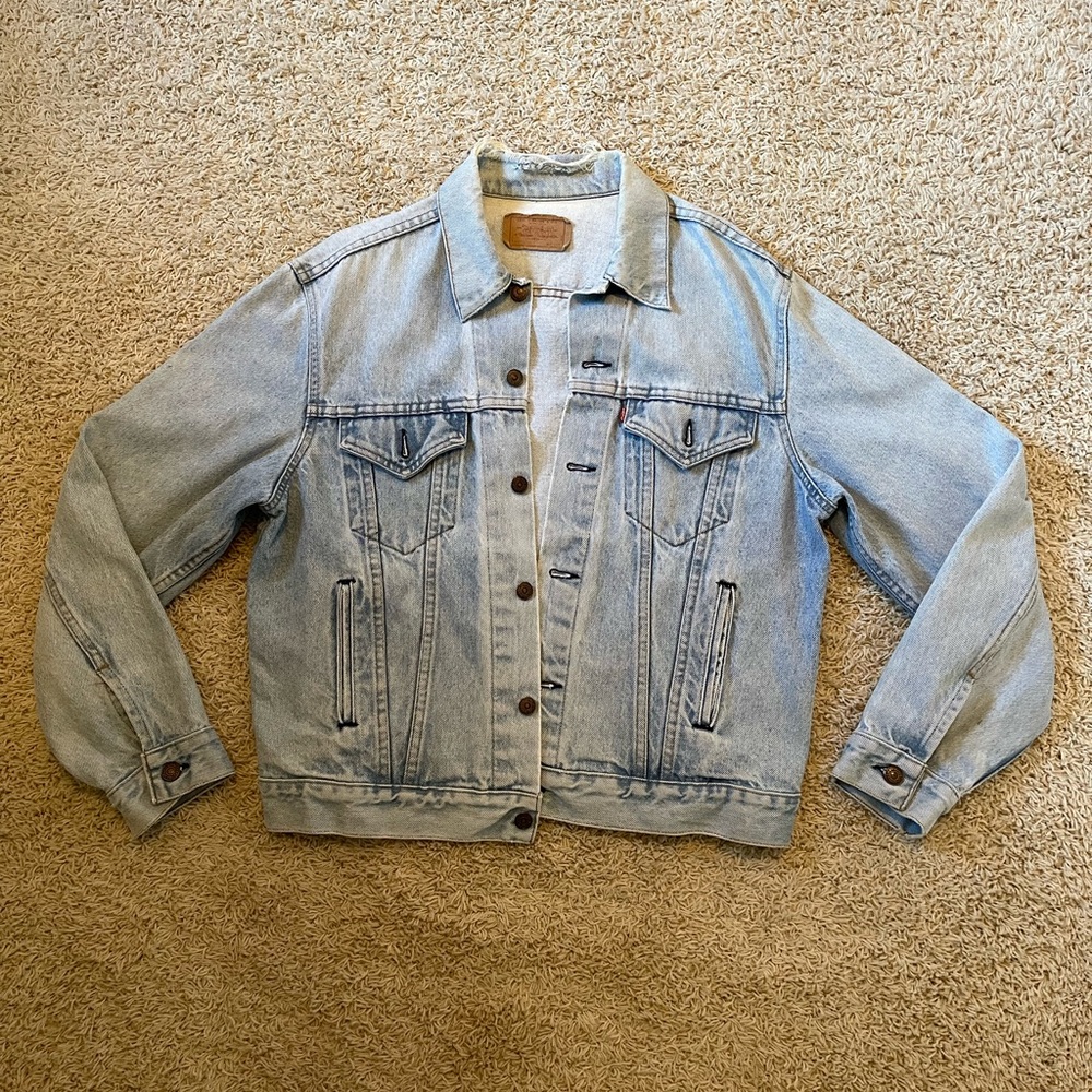 Vintage Levi’s 7506 Denim Trucker Jean Jacket